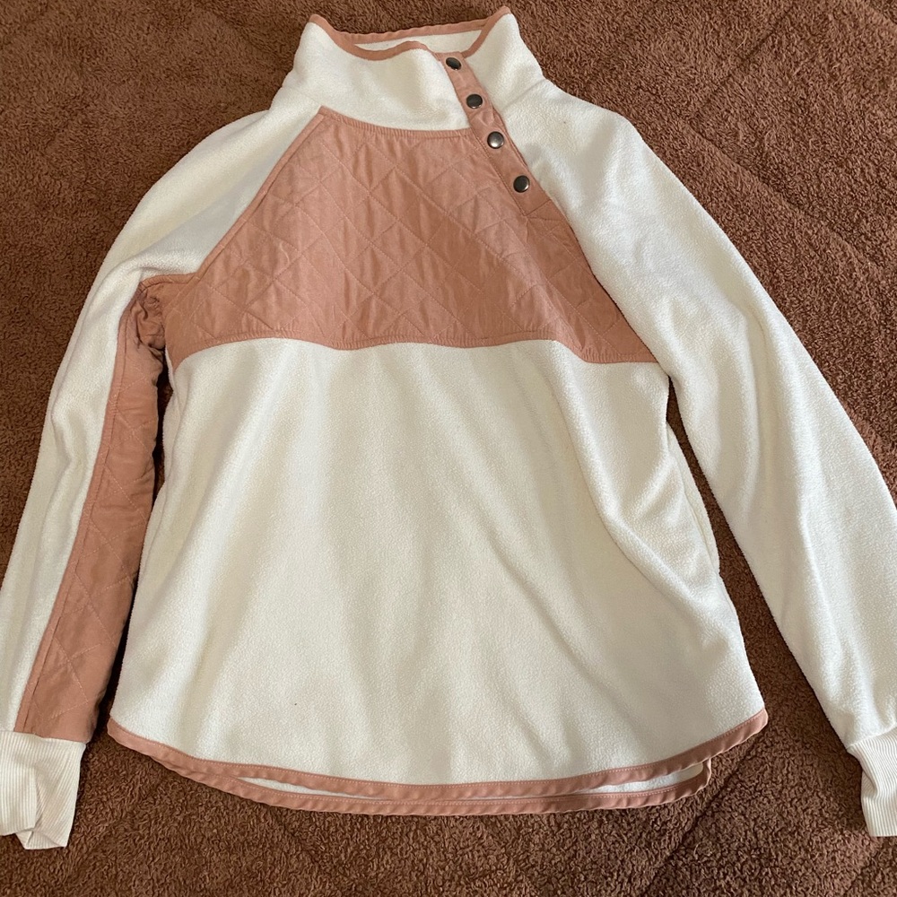 Entro Soft Cream Outerwear